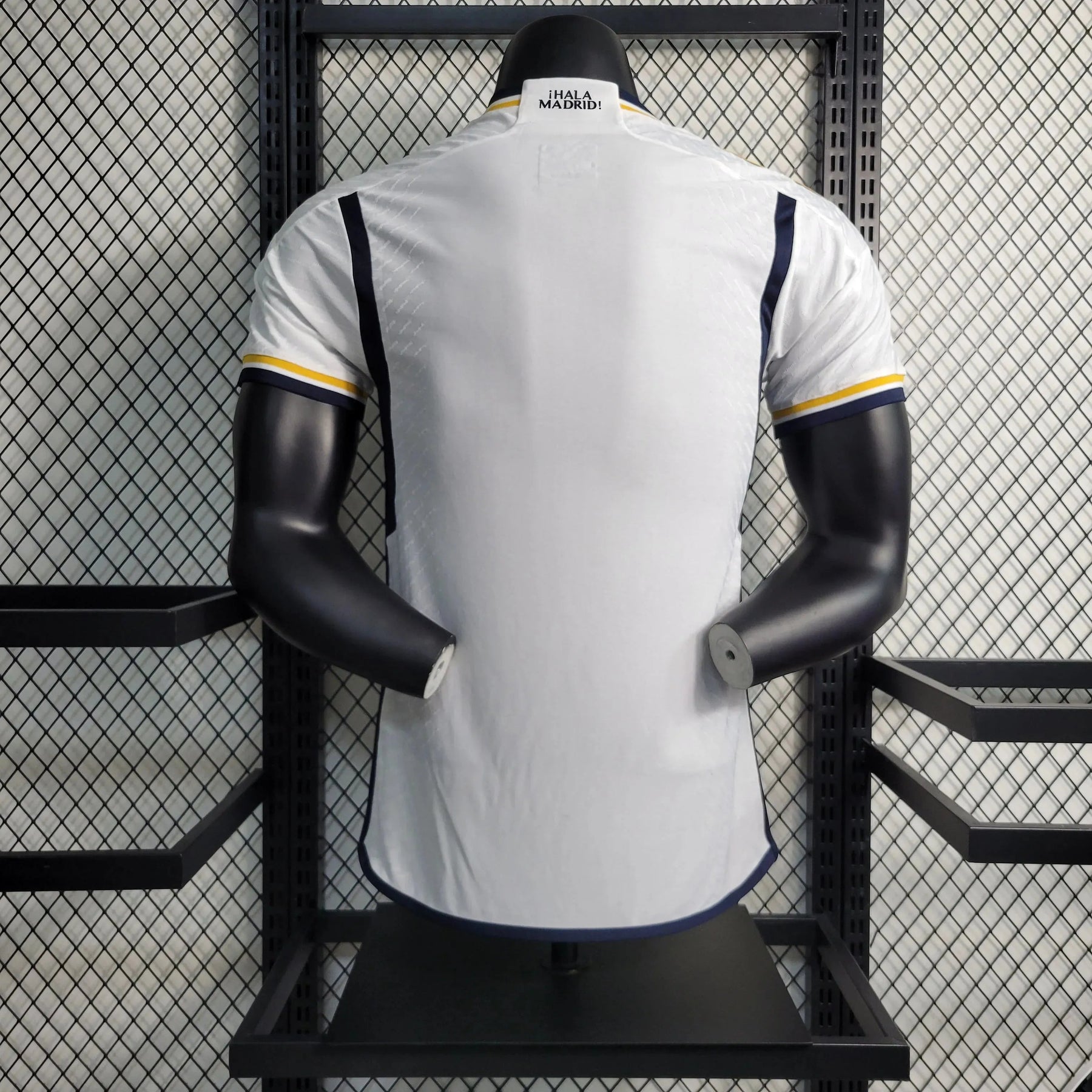 "Camisa Real Madrid Home 23/24 - Jogador Masculina Branca - Netmantos"