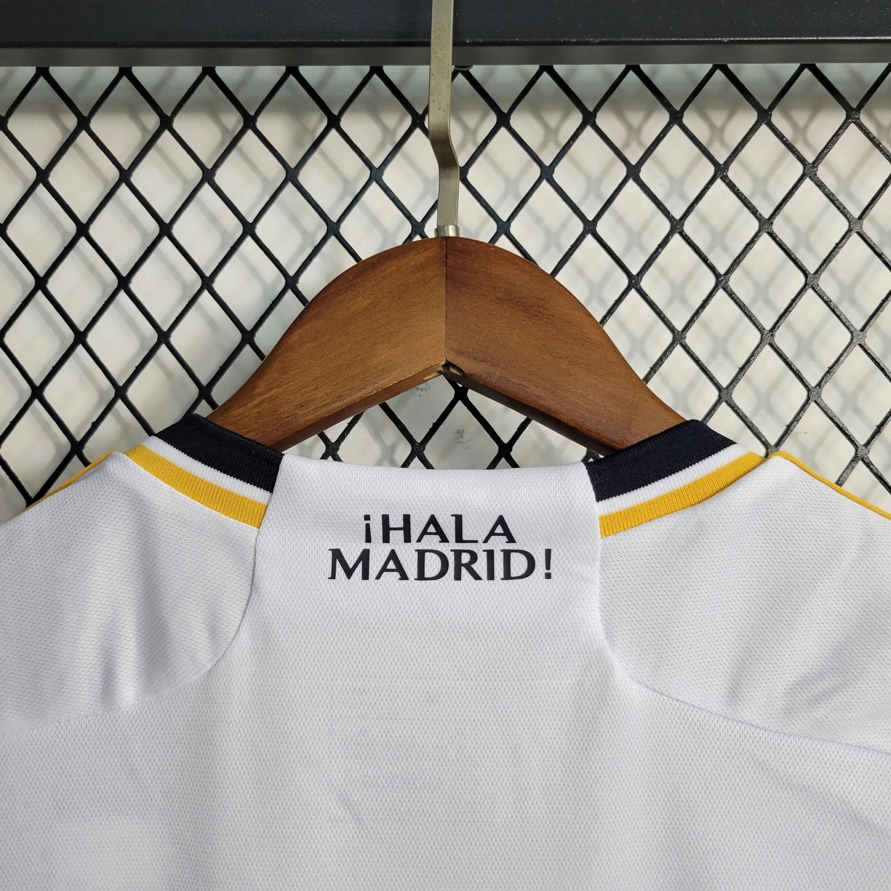 "Camisa Real Madrid Home 23/24 - Torcedor Feminina - Netmantos"