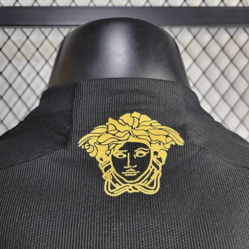 Camisa Arsenal VERSACE 24/25 - Jogador Masculina Preta - Netmantos