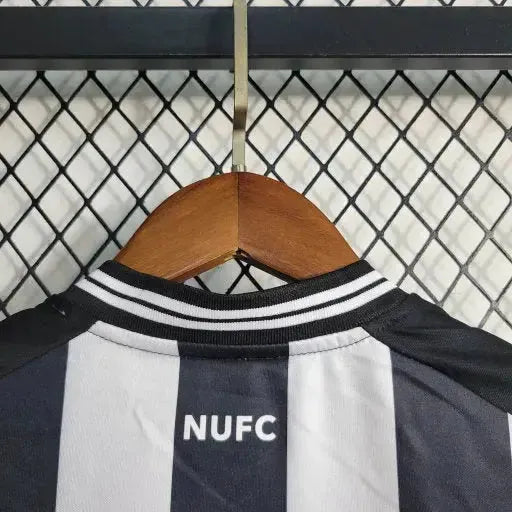 Camisa Newcastle United Home 23/24 - Torcedor Infantil Preta e Branca - Netmantos