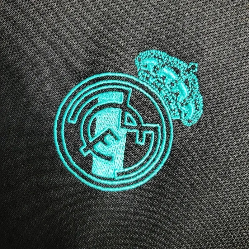 Camisa Real Madrid Away Retrô 2017/18 - Torcedor Masculina Preta e Azul Manga Longa - Netmantos