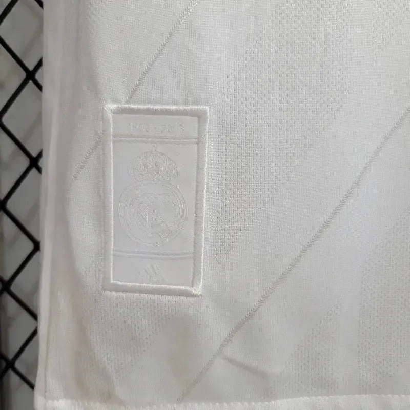 Camisa Real Madrid Home Retrô 2017/18 - Torcedor Masculina Branca e Azul Manga Longa - Netmantos