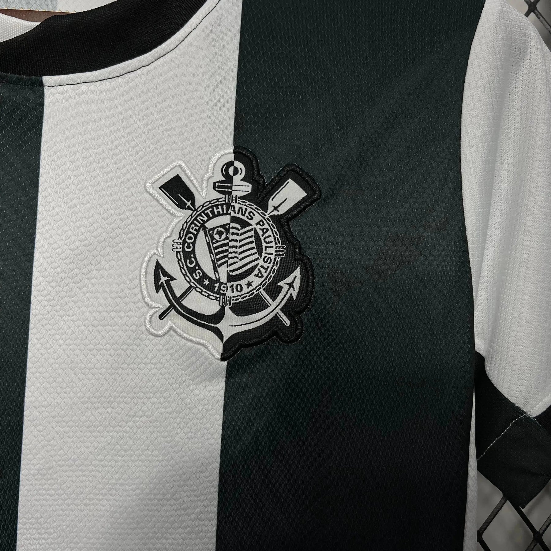 Camisa Timão Third Away 24/25 - Torcedor Feminina Preta e Branca Listrada - Netmantos