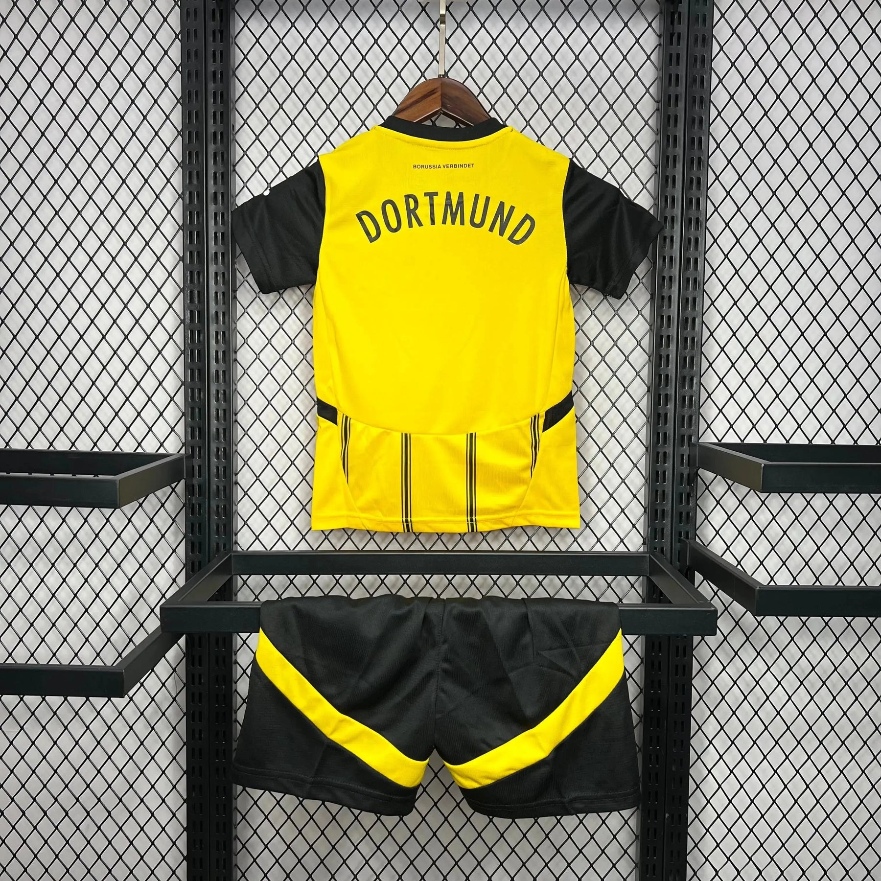 Camisa Borussia Dortmund Home 24/25- Torcedor Infantil Preta e Amarela - Netmantos