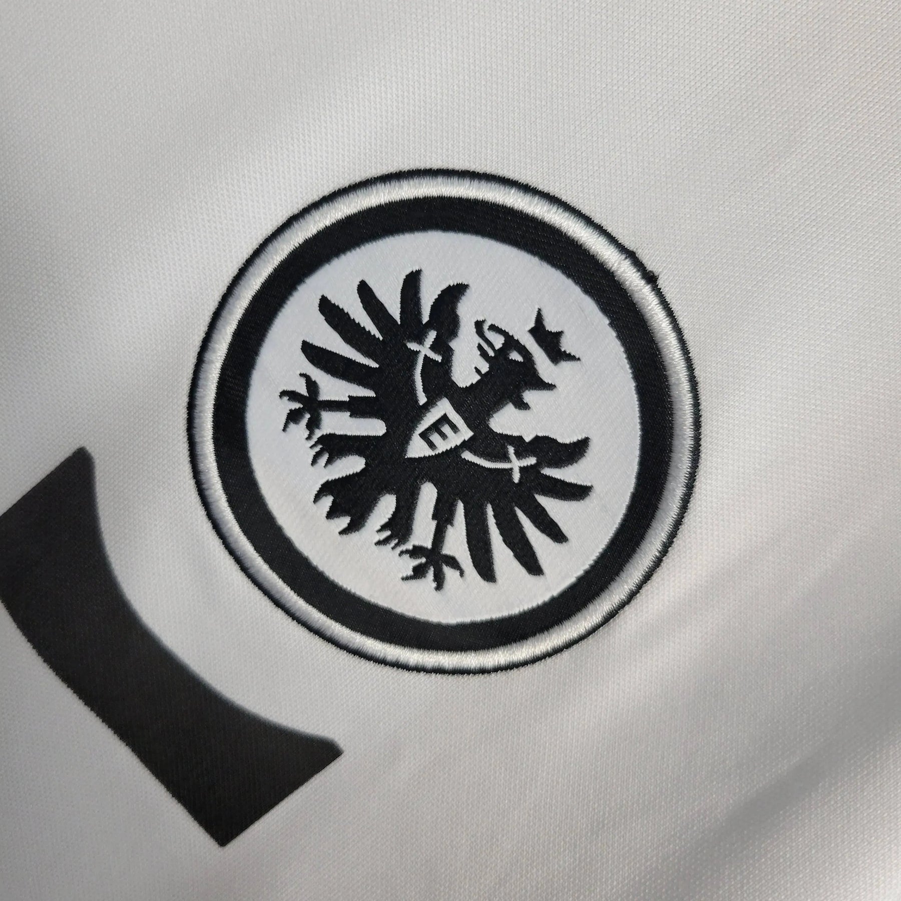 Camisa Eintracht Frankfurt Edição Especial 23/24 - Torcedor Masculina Branca - Netmantos