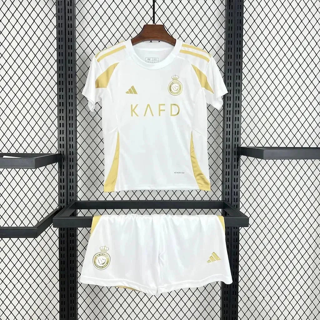 "Camisa Al-Nassr Third Away 24/25 - Torcedor Infantil Branca e Dourada - Netmantos"