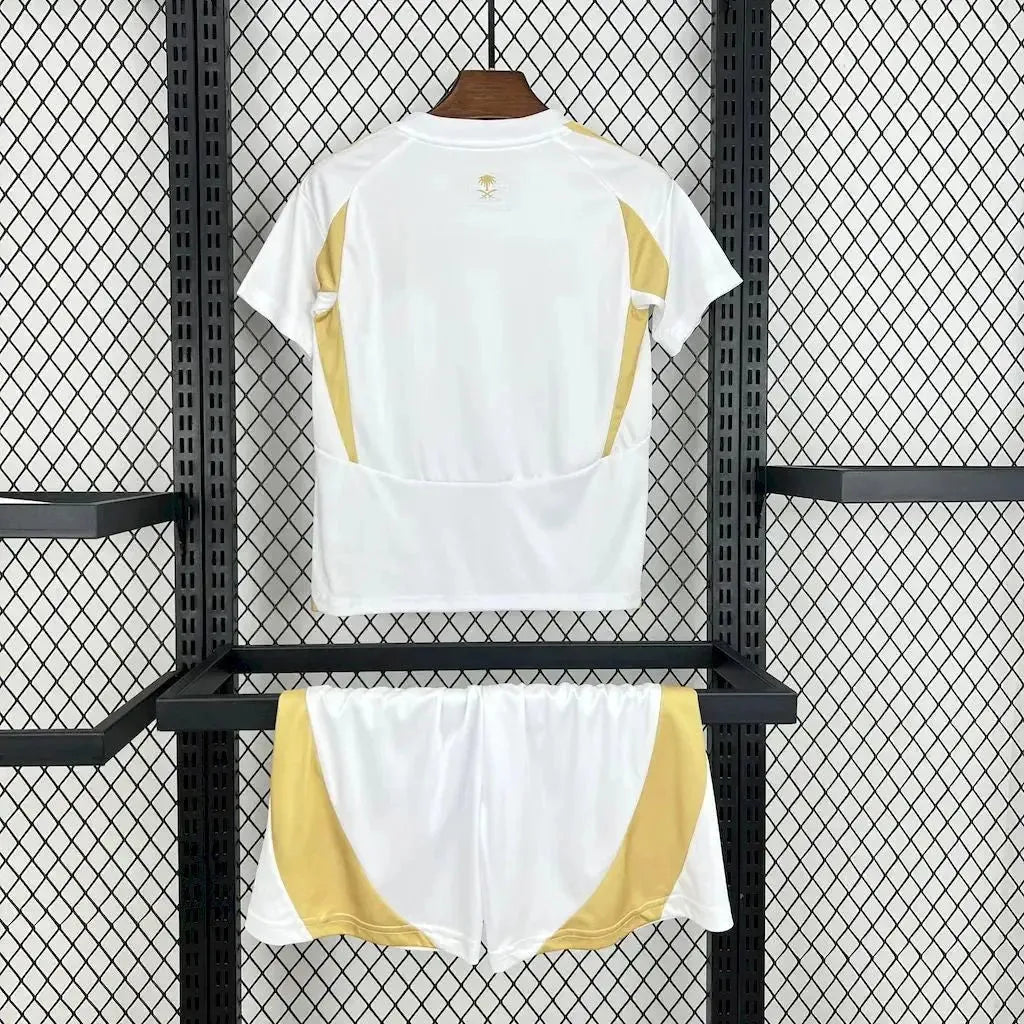 "Camisa Al-Nassr Third Away 24/25 - Torcedor Infantil Branca e Dourada - Netmantos"
