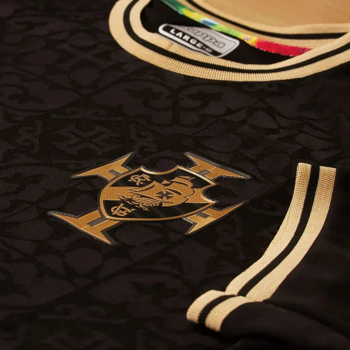"Camisa Vasco Goleiro 22/23 - Torcedor Masculina Preta e Dourada - Netmantos"