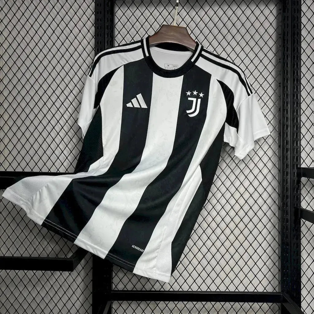 "Camisa Juventus Home 24/25 - Torcedor Masculina Preta e Branca - Netmantos"