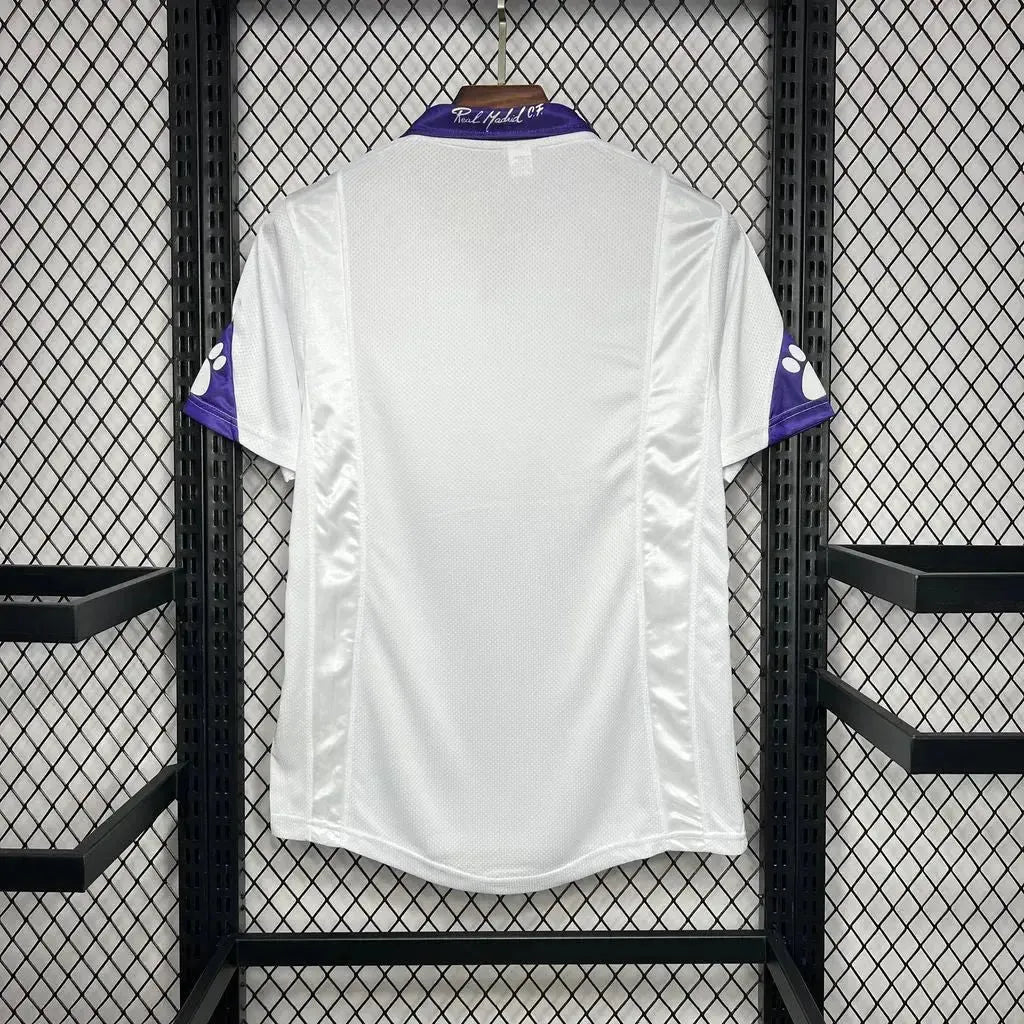 "Camisa Real Madrid Retrô Home 1997/98 - Torcedor Masculina Branca - Netmantos"