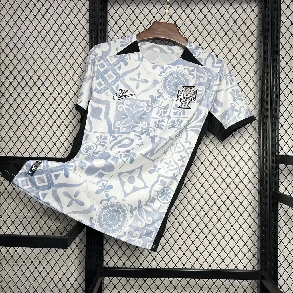 "Camisa Portugal Edição Louis Vuitton 24/25 - Torcedor Masculina Branca - Netmantos"
