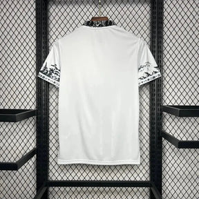 "Camisa Japão Edição Tóquio Ghoul Ken Kaneki 24/25 - Torcedor Masculina Branca - Netmantos"