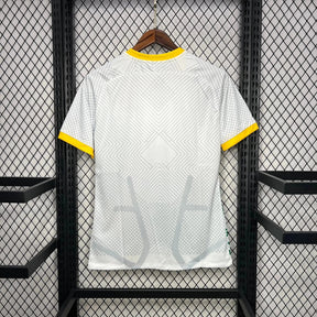 "Camisa Inter de Milão Edição Especial 24/25 - Torcedor Masculina Dragão Branca e Amarela - Netmantos"