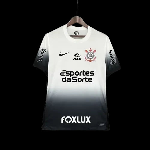 "Camisa Timão Home 24/25 - Torcedor Masculina Preta e Branca + Patrocínios - Netmantos"