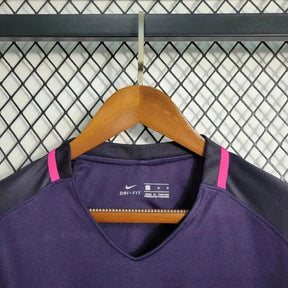 "Camisa Barcelona Guest Retrô 2016/17- Torcedor Masculina Roxa Manga Longa - Netmantos"