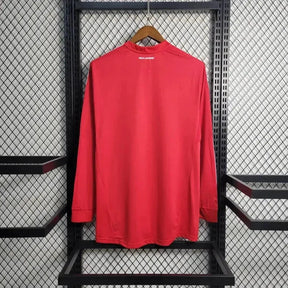 "Camisa Real Madrid Away Retrô 2011/12 - Torcedor Masculina Vermelha Manga Longa - Netmantos"