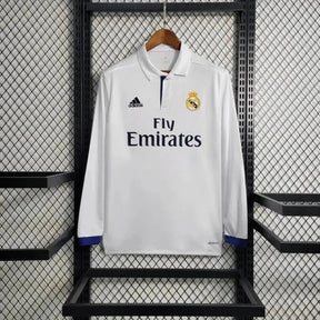 "Camisa Real Madrid Main Retrô 2016/17 - Torcedor Masculina Branca Manga Longa - Netmantos"