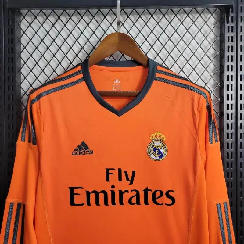 "Camisa Real Madrid Away 2 Retrô 2013/14 - Torcedor Masculina Laranja Manga Longa - Netmantos"