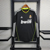 "Camisa Real Madrid Away Retrô 2010/11 - Torcedor Masculina Preta e Verde Manga Longa - Netmantos"