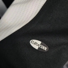 "Camisa Real Madrid Two Guest Retrô 2006/07 - Torcedor Masculina Preta Manga Longa - Netmantos"