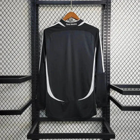 "Camisa Real Madrid Two Guest Retrô 2006/07 - Torcedor Masculina Preta Manga Longa - Netmantos"