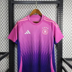 "Camisa Alemanha Away 24/25 - Torcedor Masculina Rosa e Roxa - Netmantos"