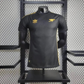 "Camisa Arsenal VERSACE 24/25 - Jogador Masculina Preta - Netmantos"