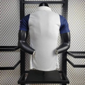 "Camisa Real Madrid Treino 24/25 - Jogador Masculina Branca e Azul - Netmantos"
