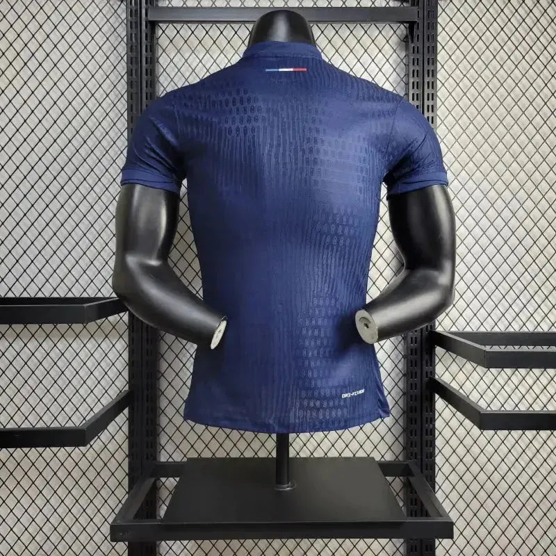 "Camisa PSG Home 24/25 - Jogador Masculina Azul e Vermelha - Netmantos"