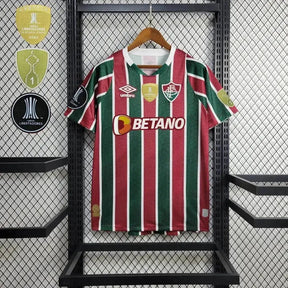 "Camisa Fluminense Home 24/25 - Torcedor Masculina + Patches Libertadores + Patrocínio - Netmantos"