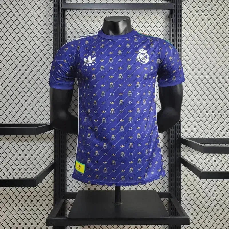 "Camisa Real Madrid Edição Especial Gucci 24/25 - Jogador Masculina Roxa - Netmantos"