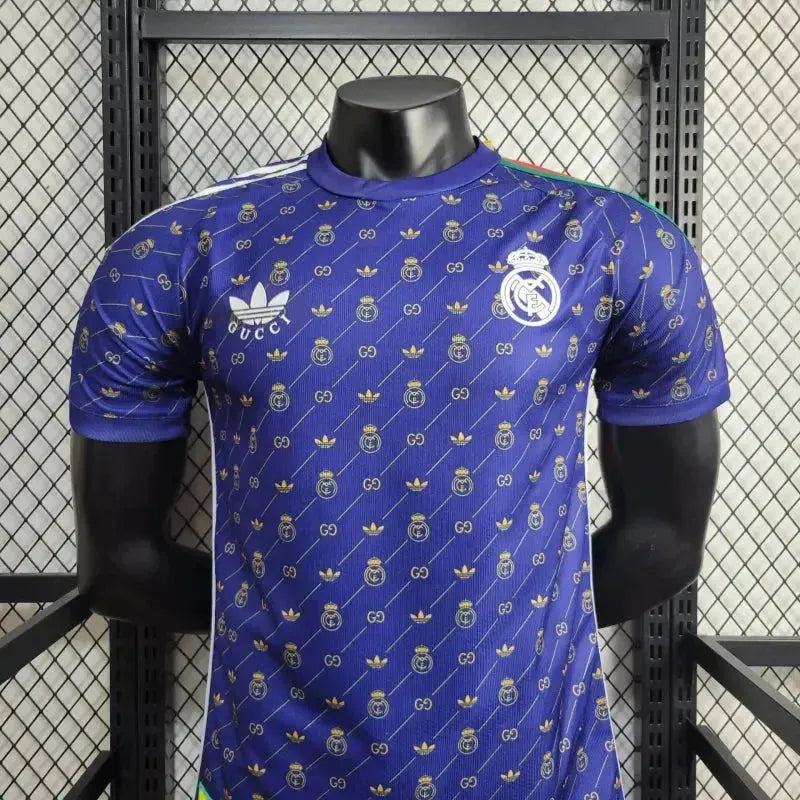 "Camisa Real Madrid Edição Especial Gucci 24/25 - Jogador Masculina Roxa - Netmantos"