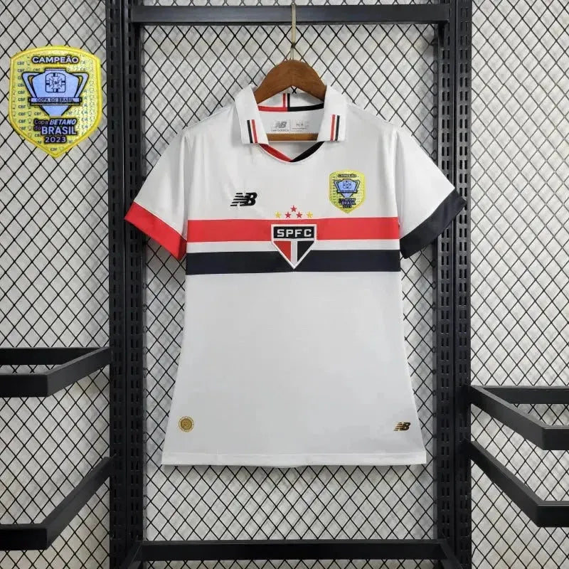 "Camisa São Paulo Home 24/25 - Torcedor Feminina New Balance Branca + Patch Copa do Brasil - Netmantos"