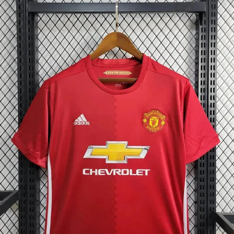 "Camisa Manchester United Retrô Home 16/17 - Torcedor Masculina Vermelha Chevrolet - Netmantos"
