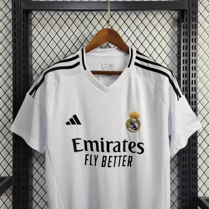 "Camisa Real Madrid Home 24/25 - Torcedor Masculina Branca + Todos os Patches - Netmantos"