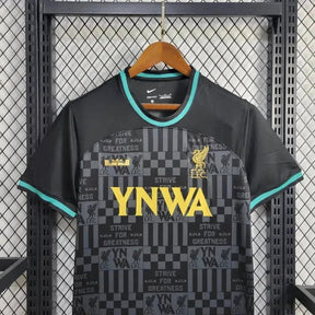 "Camisa Liverpool x Lebron James 24/25 - Torcedor Masculina Preta e Dourada - Netmantos"