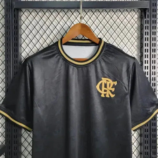 "Camisa Flamengo 23/24 - Torcedor Masculina Preta e Dourada - Netmantos"