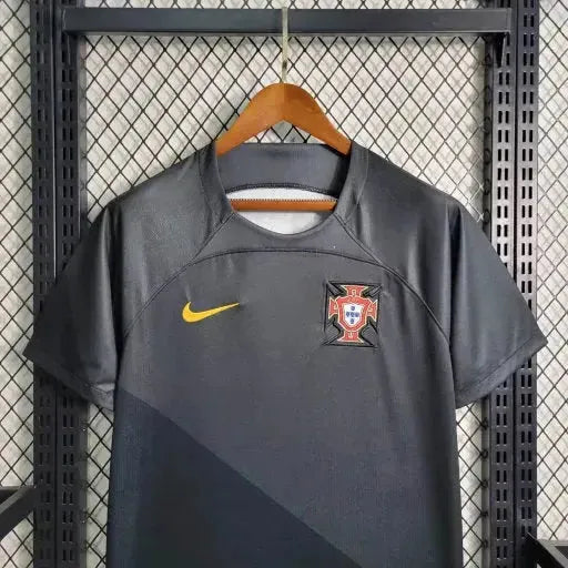"Camisa Portugal Edição Especial 23/24 - Torcedor Masculina Cinza e Preta - Netmantos"