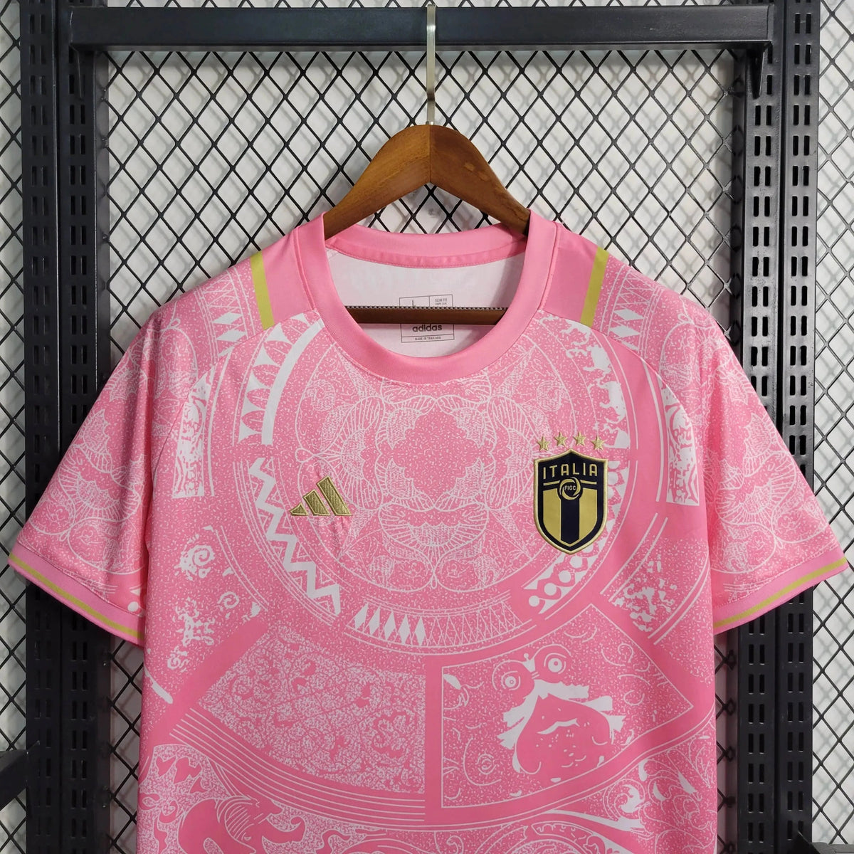 "Camisa Itália Edição Especial 23/24 - Torcedor Masculina Rosa - Netmantos"