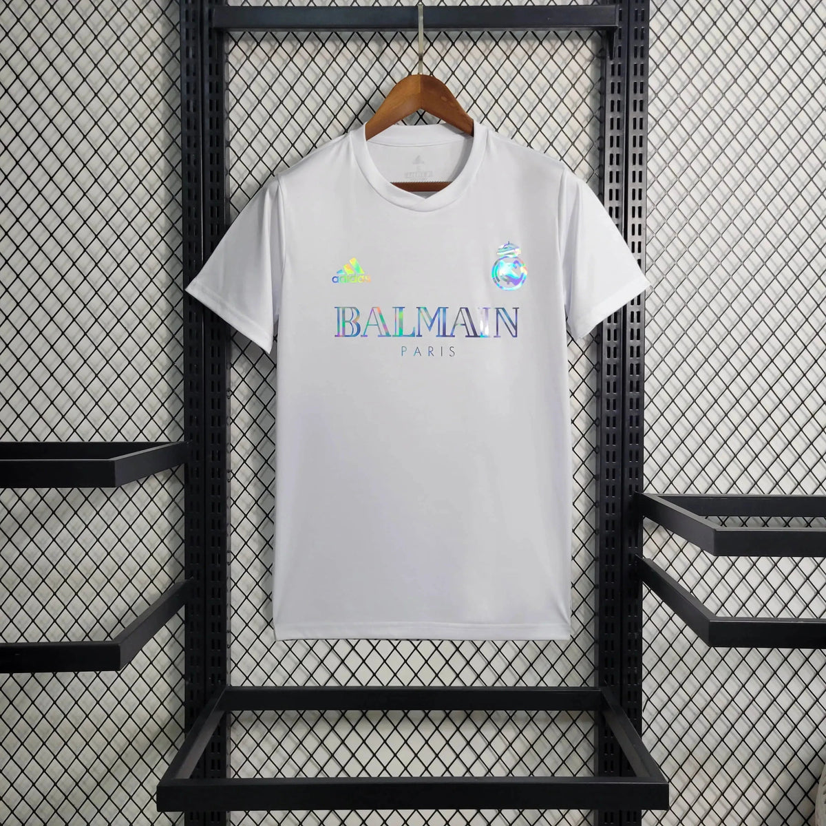 "Camisa Real Madrid BALMAIN 23/24 - Torcedor Masculina Refletiva Branca - Netmantos"