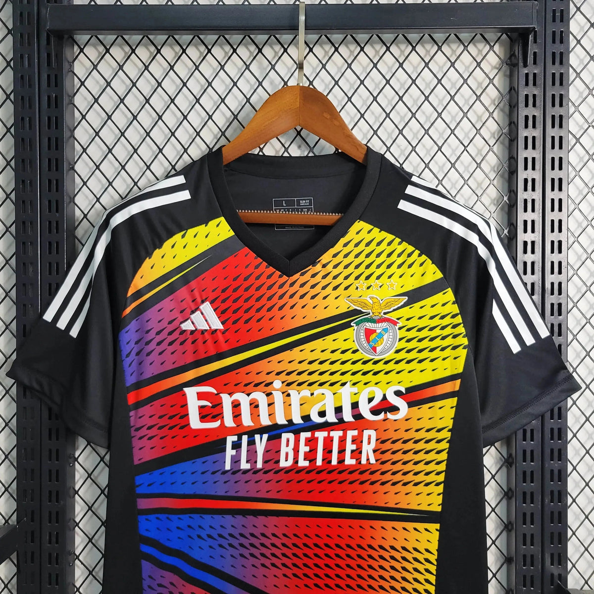 "Camisa Benfica Treino 23/24 - Torcedor Masculina Amarela e Preta - Netmantos"