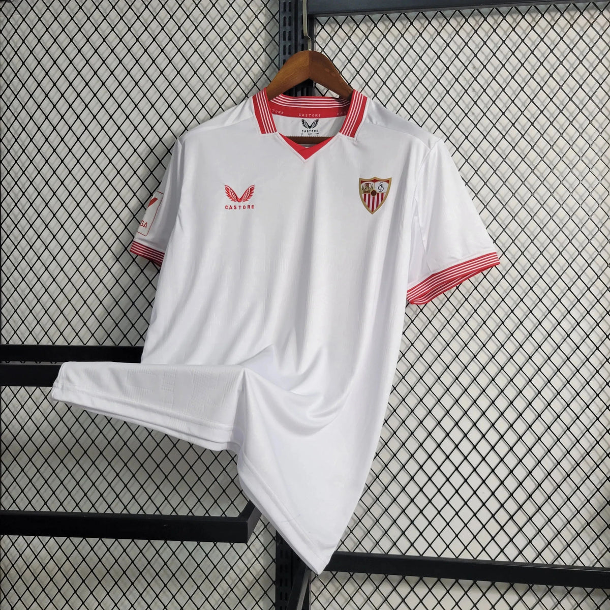 "Camisa Sevilla Home 23/24 - Torcedor Masculina Branca - Netmantos"