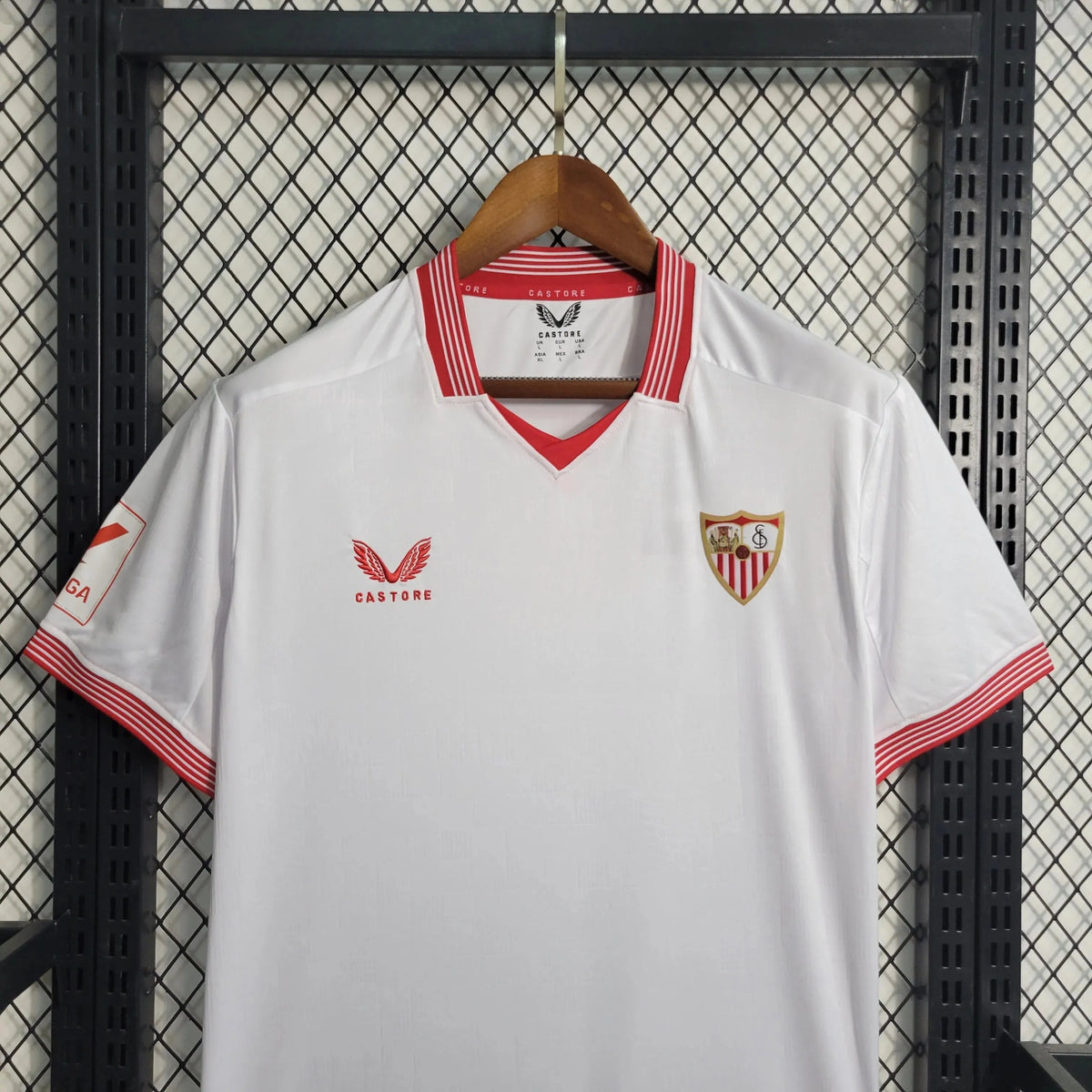 "Camisa Sevilla Home 23/24 - Torcedor Masculina Branca - Netmantos"