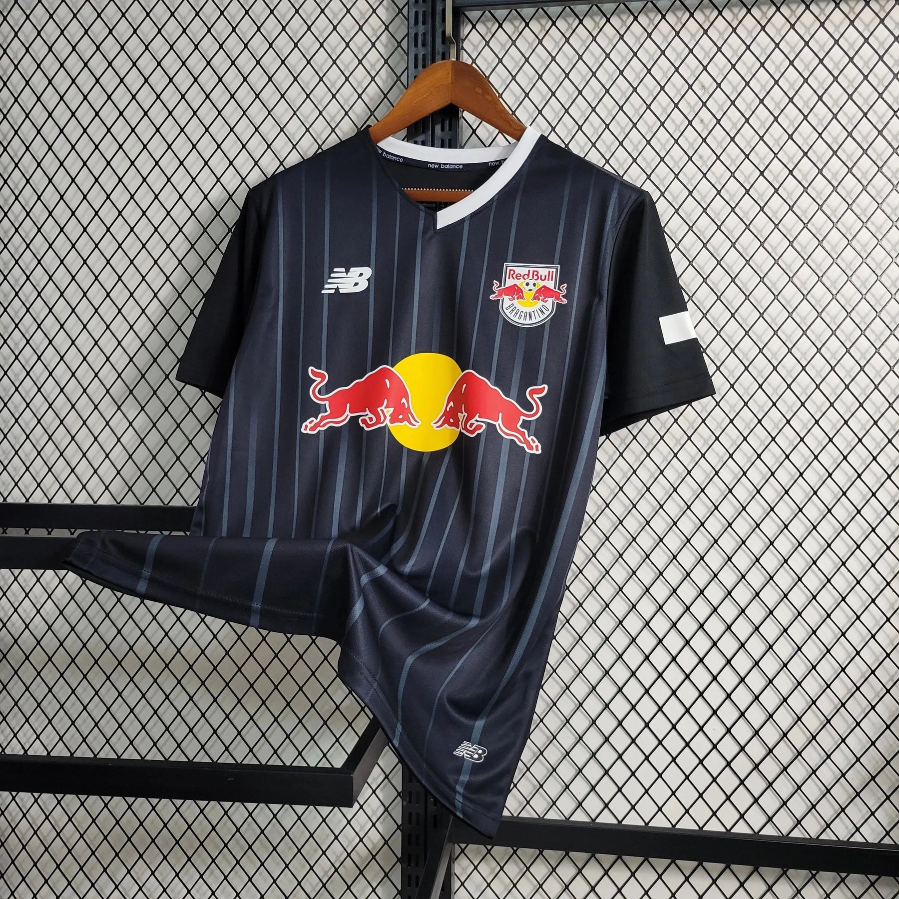 "Camisa RB Bragantino 23/24 - Torcedor Masculina Preta - Netmantos"