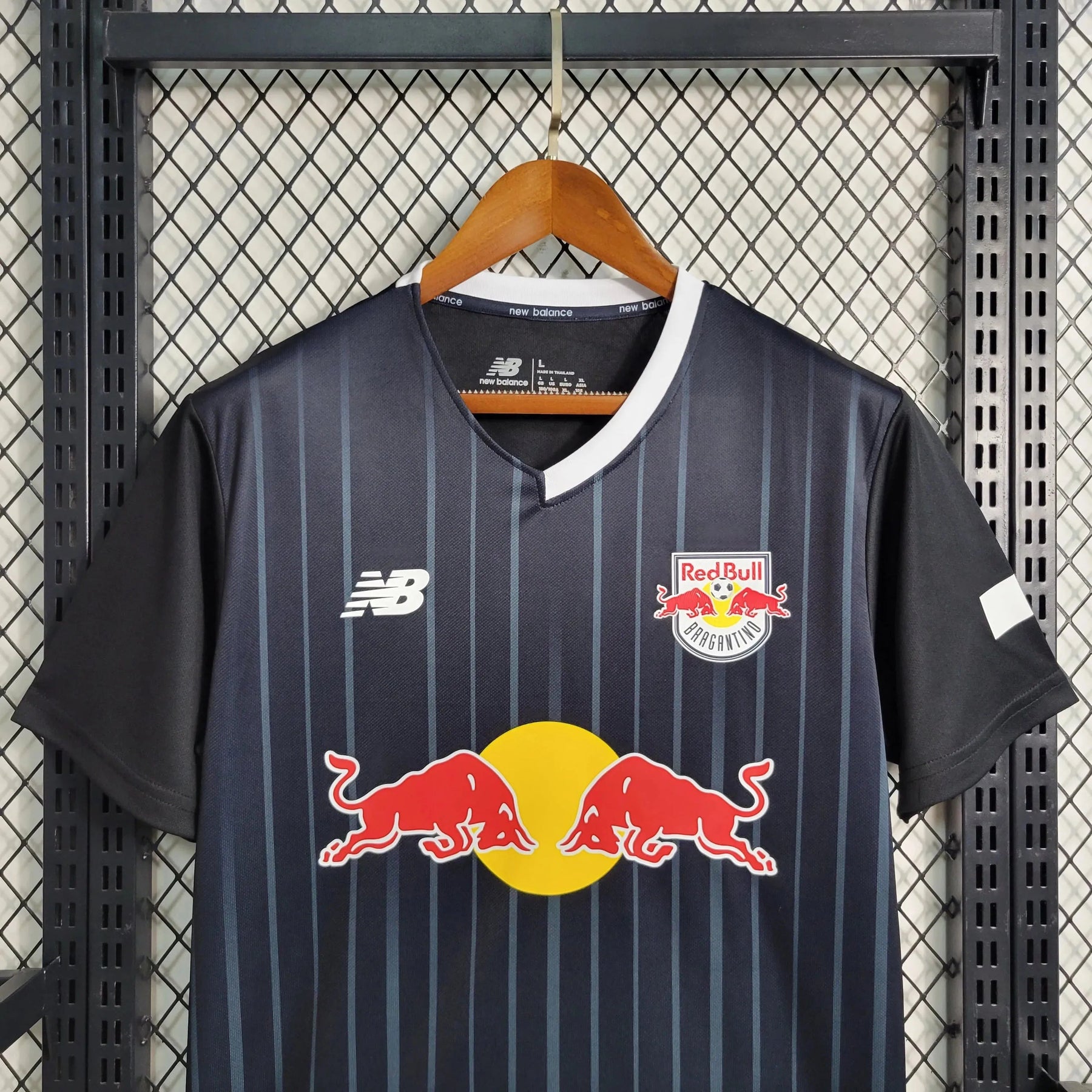 "Camisa RB Bragantino 23/24 - Torcedor Masculina Preta - Netmantos"