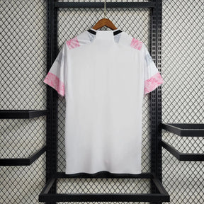 "Camisa Juventus Away 23/24 - Torcedor Masculina Branca e Rosa - Netmantos"