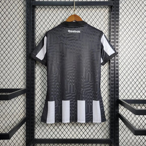 "Camisa Bota Fogo Home 23/24 - Torcedor Feminina Preta e Branca - Netmantos"