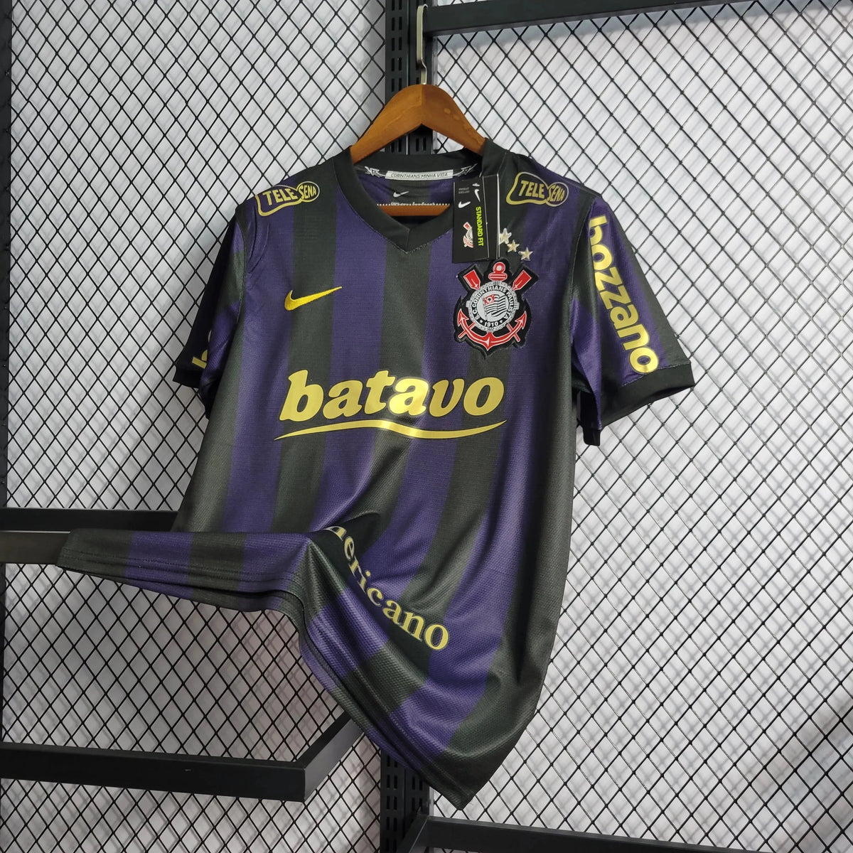 "Camisa Timão Retrô Away 2009/10 - Torcedor Masculina Preta e Roxa - Netmantos"