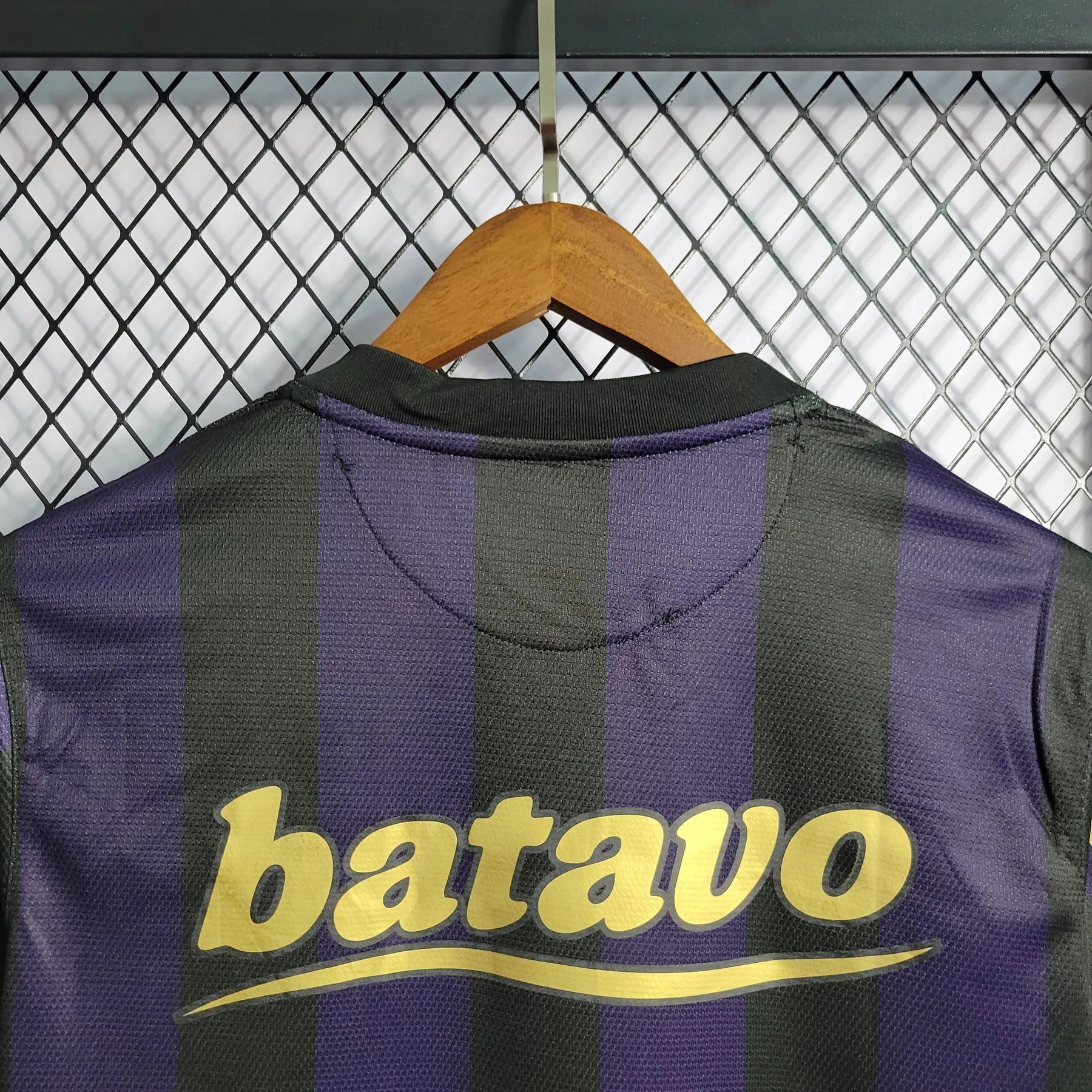 "Camisa Timão Retrô Away 2009/10 - Torcedor Masculina Preta e Roxa - Netmantos"