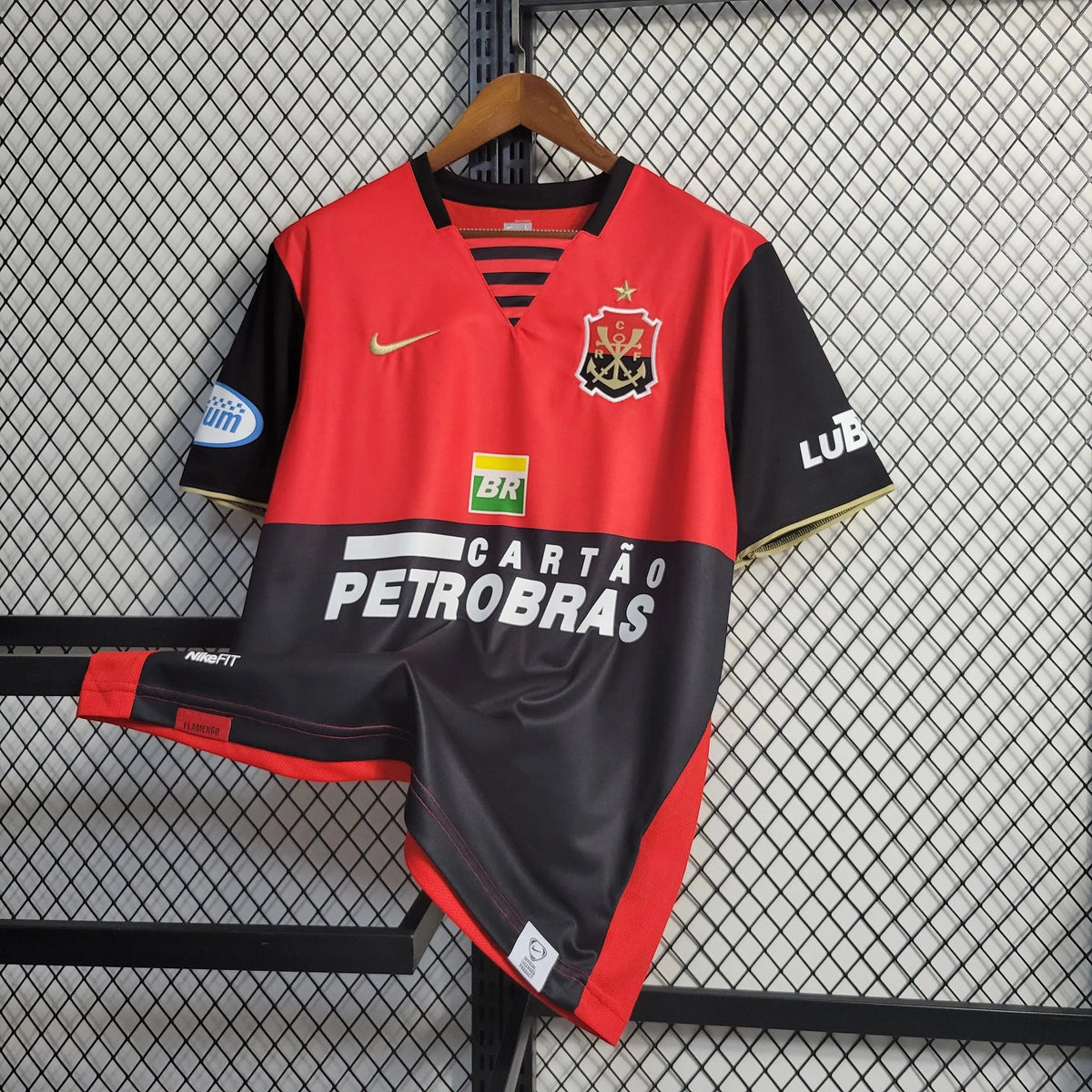 "Camisa Flamengo Retrô Home 2007/08 - Torcedor Masculina PETROBRAS - Netmantos"